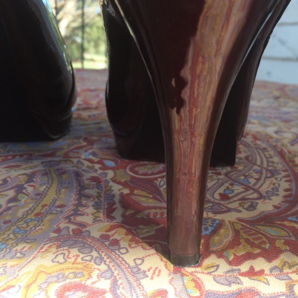 Nine West purple metallic peep toe heels, sz 9 - Picture 8 of 8